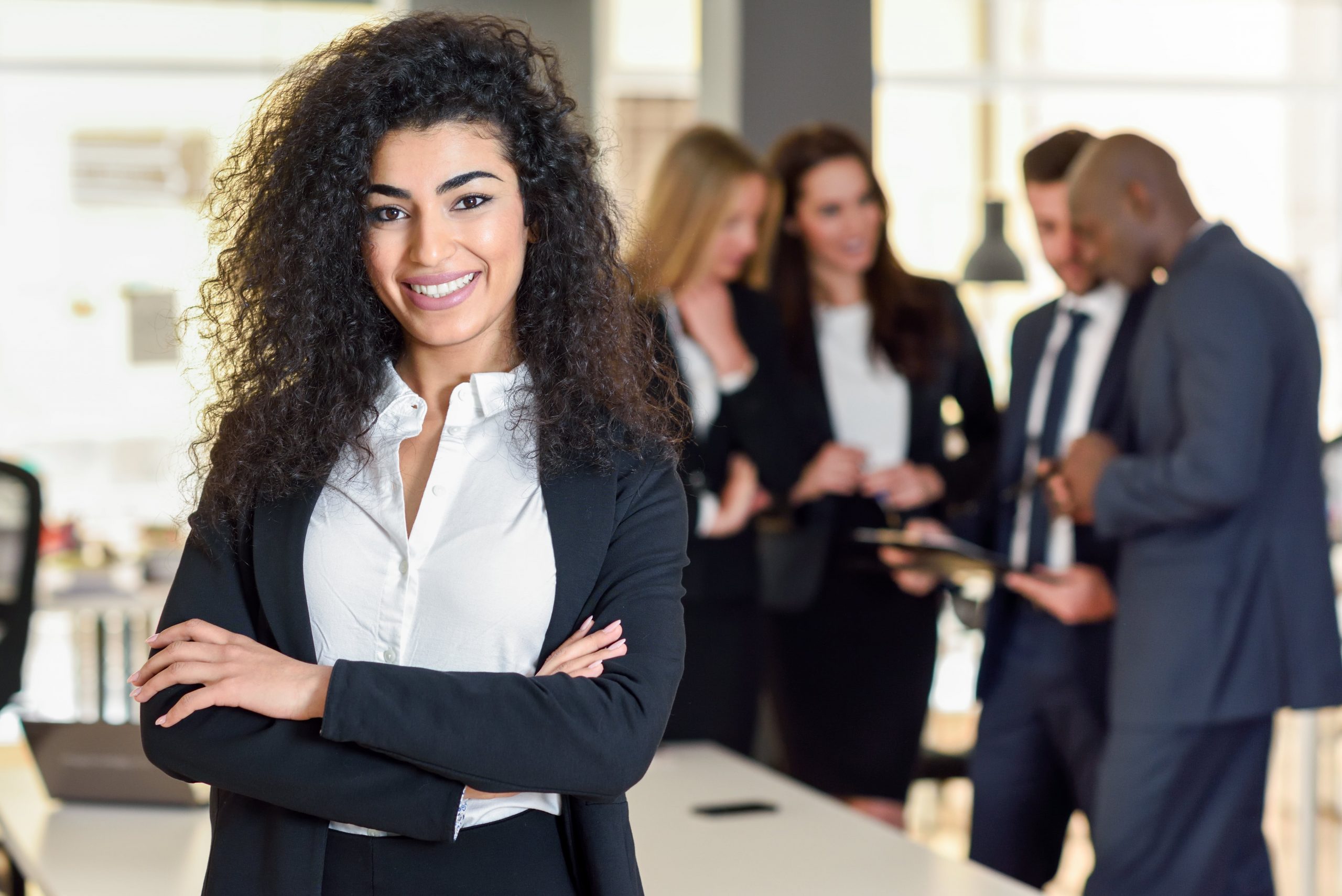 Beneficios de tener mujeres líderes en las empresas